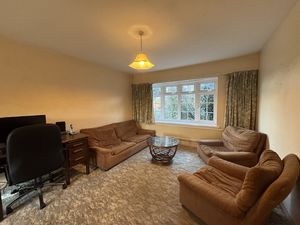 LOUNGE- click for photo gallery